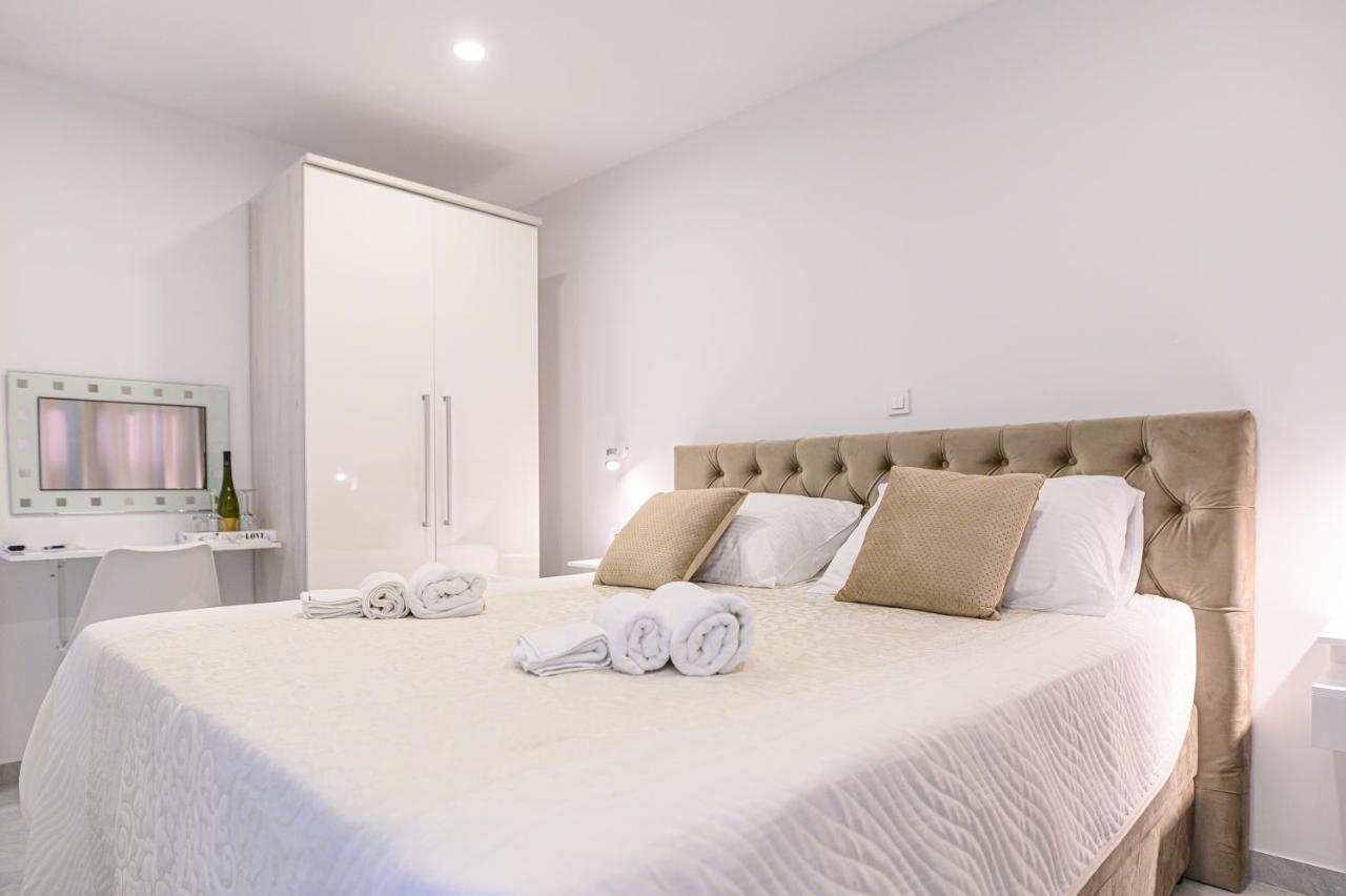 Luxury Rooms Green And Gold Split Exterior foto