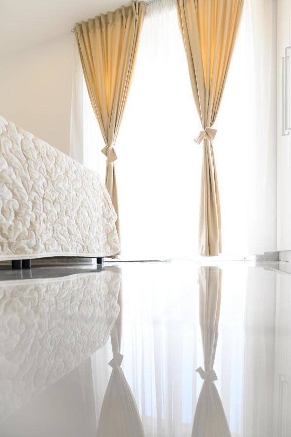 Luxury Rooms Green And Gold Split Exterior foto